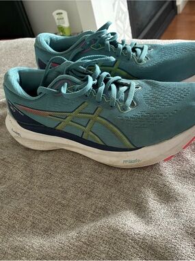 ASICS Gel Kayano 30 women’s
